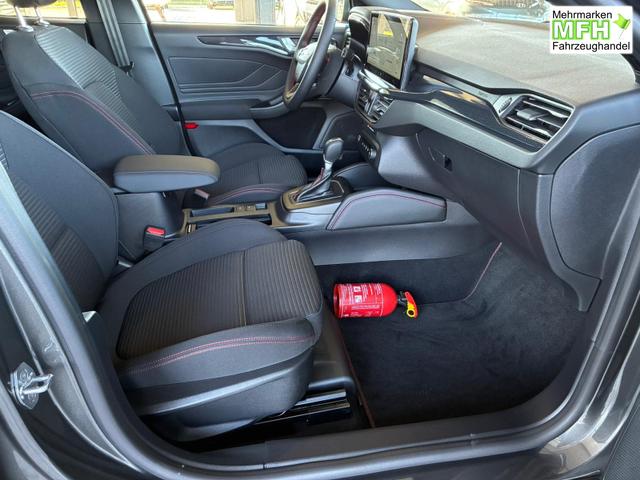 Ford Focus Turnier ST Line X 1.0 7AT / Winterpaket PDC V&H + Kamera LED Kurvenlicht Alu 17" 