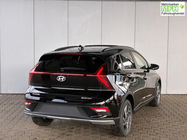 Hyundai BAYON Premium Sky 1.0 T-GDI 100 PS 48V 7DCT / Keyless ACC Soundsystem BOSE Sitz + Lenkradheizung LED Navi PDC V&H Kamera Totwinkel Alu 16" 