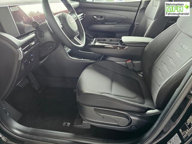 Hyundai TUCSON E-Motion 1.6 T-GDi 2WD HEV / Panoramadach ACC LED Sitz + Lenkradheizung Navi PDC V&H Kamera Alu 18" 
