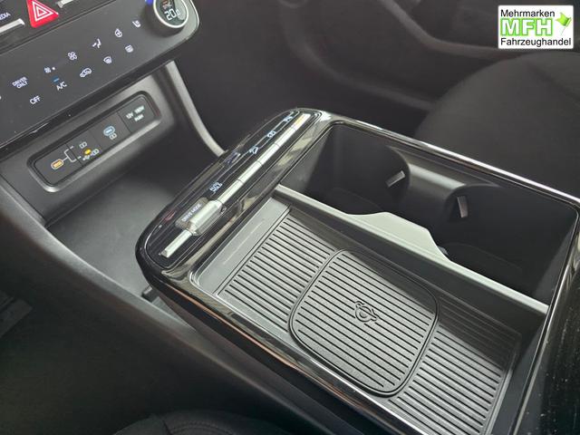 Hyundai TUCSON E-Motion 1.6 T-GDi 2WD HEV / Panoramadach ACC LED Sitz + Lenkradheizung Navi PDC V&H Kamera Alu 18" 