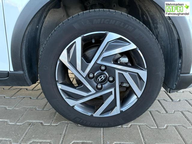 Hyundai BAYON Comfort 1.2 GDI 79 PS 5MT / LED Tempomat Navi R&uuml;ckfahrkamera Alu 16" 