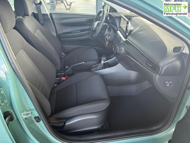 Hyundai i20 Comfort 1.0 T-GDi 7DCT / Navi Tempomat Sitz + Lenkradheizung PDC Hinten mit Kamera 