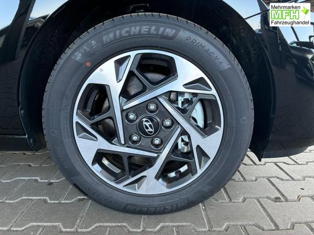 Hyundai i30 Kombi Comfort 1.5 GDI 95PS 6MT Navi / PDC V&H. m. Kamera LED Nebel 15'' LM 