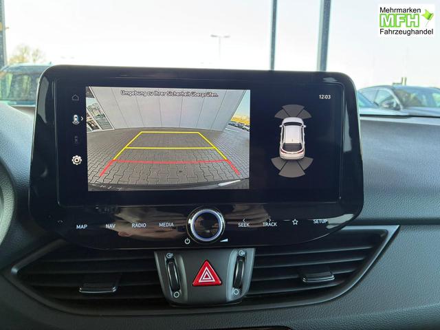 Hyundai i30 Kombi Comfort 1.5 GDI 95PS 6MT Navi / PDC V&H. m. Kamera LED Nebel 15'' LM 