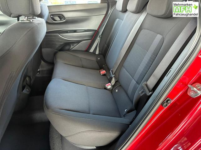 Hyundai i20 1.0 T-GDi 6 MT Go Plus Blackline / LED Sitz & Lenkr.Heiz./ PDC m.Kamera Navi Alu16 