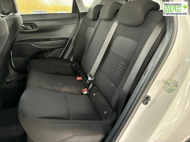 Hyundai BAYON Comfort 1.2 GDI 79 PS 5MT / LED Tempomat Navi R&uuml;ckfahrkamera Alu 16" 
