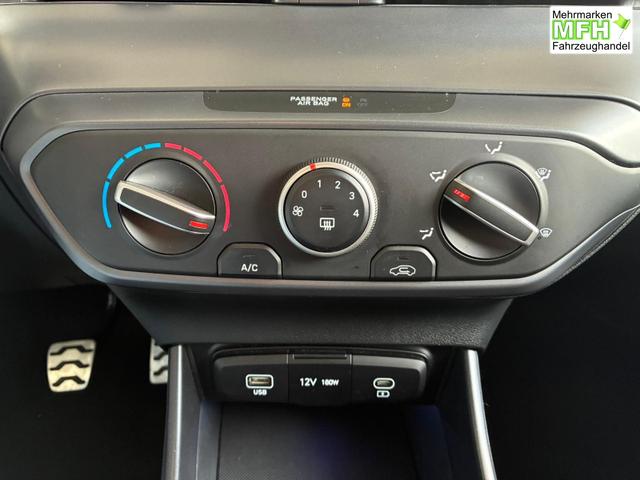 Hyundai BAYON Comfort 1.2 GDI 79 PS 5MT / LED Tempomat Navi R&uuml;ckfahrkamera Alu 16" 