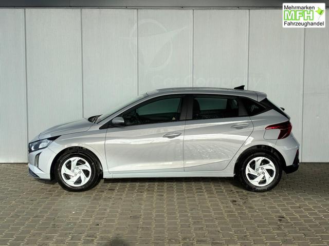 Hyundai i20 Comfort 1.0 T-GDi 7DCT / Navi Tempomat Sitz + Lenkradheizung PDC Hinten mit Kamera 