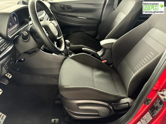 Hyundai BAYON Comfort 1.2 GDI 79 PS 5MT / LED Tempomat Navi R&uuml;ckfahrkamera Alu 16" 