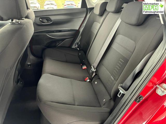 Hyundai BAYON Comfort 1.2 GDI 79 PS 5MT / LED Tempomat Navi R&uuml;ckfahrkamera Alu 16" 