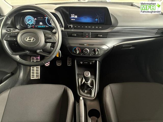 Hyundai BAYON Comfort 1.2 GDI 79 PS 5MT / LED Tempomat Navi R&uuml;ckfahrkamera Alu 16" 