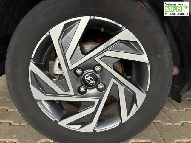 Hyundai BAYON Comfort 1.2 GDI 79 PS 5MT / LED Tempomat Navi R&uuml;ckfahrkamera Alu 16" 