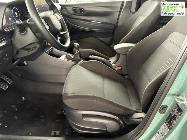 Hyundai BAYON Comfort 1.2 GDI 79 PS 5MT / LED Tempomat Navi R&uuml;ckfahrkamera Alu 16" 