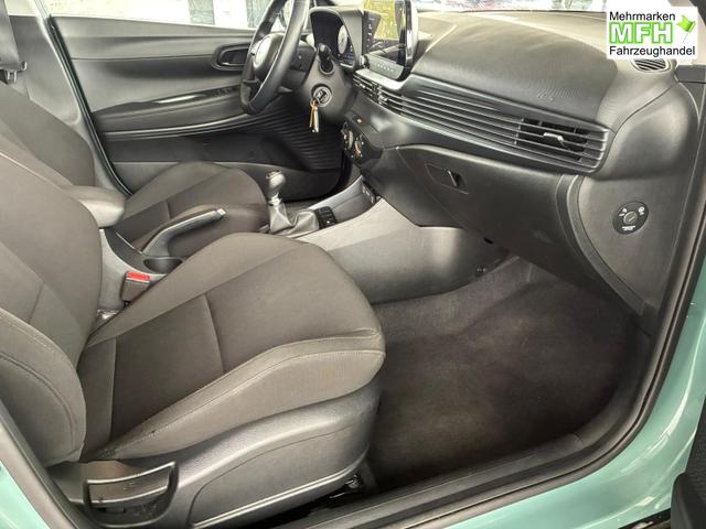 Hyundai BAYON Comfort 1.2 GDI 79 PS 5MT / LED Tempomat Navi R&uuml;ckfahrkamera Alu 16" 