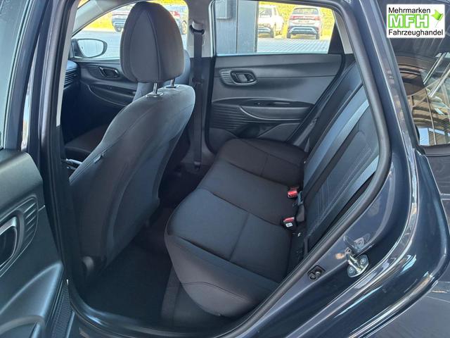 Hyundai i20 Comfort 1.0 T-GDi 7DCT / Navi Tempomat Sitz + Lenkradheizung PDC Hinten mit Kamera 