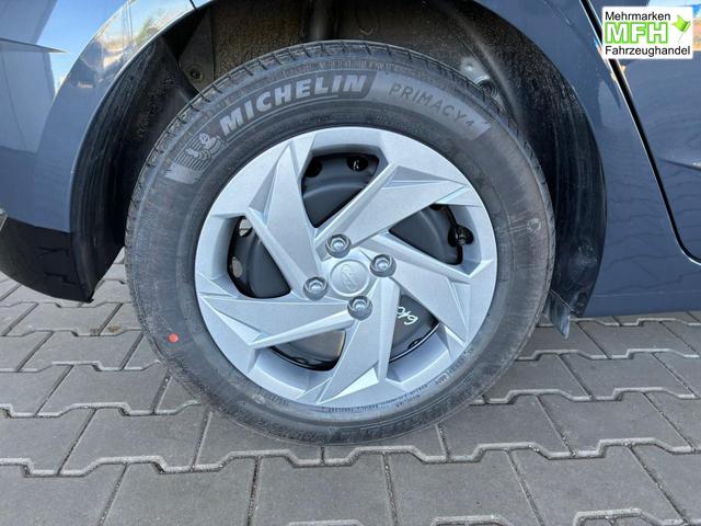Hyundai i20 Comfort 1.0 T-GDi 7DCT / Navi Tempomat Sitz + Lenkradheizung PDC Hinten mit Kamera 