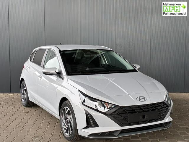 Hyundai i20 Pure 1.2 MPI / Navi PDC Hinten + Kamera Abgedunkelte Scheiben Tempomat Alu 16" 
