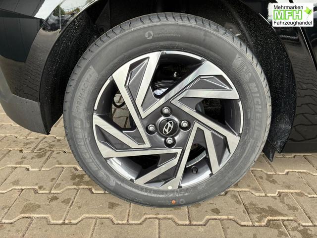 Hyundai i20 Pure 1.2 MPI / Navi PDC Hinten + Kamera Abgedunkelte Scheiben Tempomat Alu 16" 