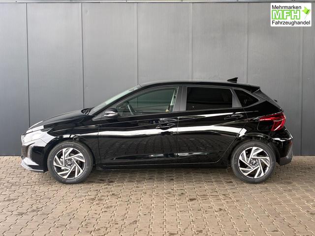 Hyundai i20 Pure 1.2 MPI / Navi PDC Hinten + Kamera Abgedunkelte Scheiben Tempomat Alu 16" 