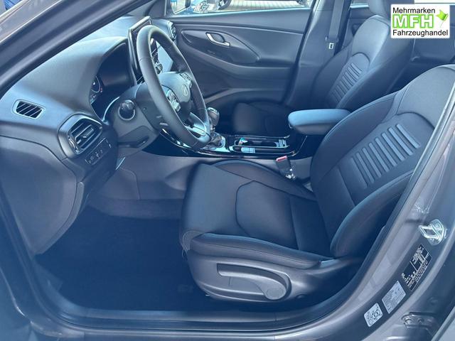 Hyundai i30 Kombi Comfort Plus 1.0 TGDI / Keyless Totwinkelassis. PDC V&H + Kamera Sitz Lenkradheizung LED Alu 17'' 