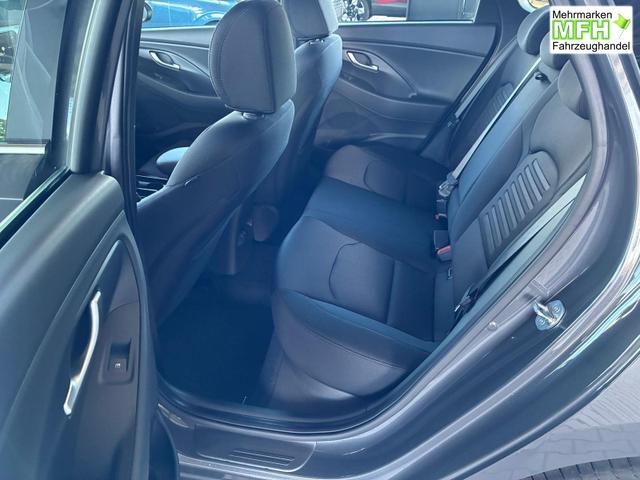 Hyundai i30 Kombi Comfort Plus 1.0 TGDI / Keyless Totwinkelassis. PDC V&H + Kamera Sitz Lenkradheizung LED Alu 17'' 