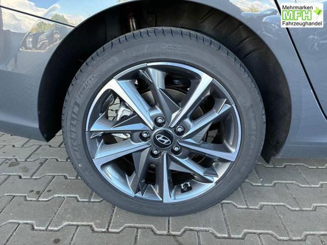Hyundai i30 Kombi Comfort Plus 1.0 TGDI / Keyless Totwinkelassis. PDC V&H + Kamera Sitz Lenkradheizung LED Alu 17'' 