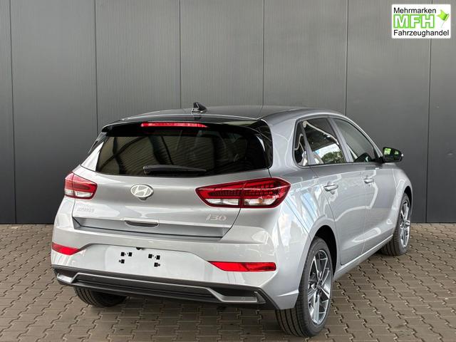 Hyundai i30 Comfort Plus 1.0 TGDI DCT / Navi ACC LED Sitz & Lenkr.Heiz PDC V&H.m.Kamera Alu 17 