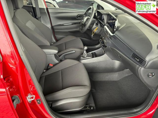 Hyundai BAYON Comfort Plus 1.2 MPI / Navi PDC m. Kamera Klimaautom./ LED Sitz & Lenkr.Heiz/ Alu16 