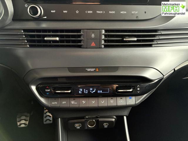 Hyundai BAYON Comfort Plus 1.2 MPI / Navi PDC m. Kamera Klimaautom./ LED Sitz & Lenkr.Heiz/ Alu16 