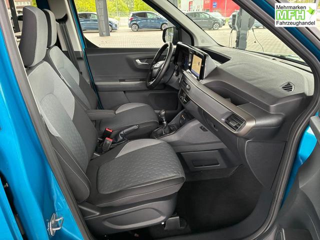 Ford Tourneo Courier Titanium 1.0 Ecoboost / PDC V&H +Kamera Shz vo AHK fest Alu 16" 