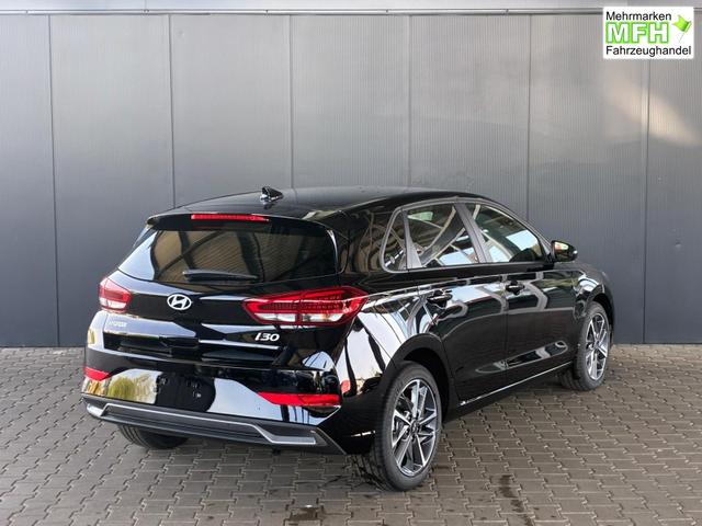 Hyundai i30 Comfort Plus 1.0 T-GDI Navi / PDC V+H mit Kamera Shz Vorne LED Alu 17'' 