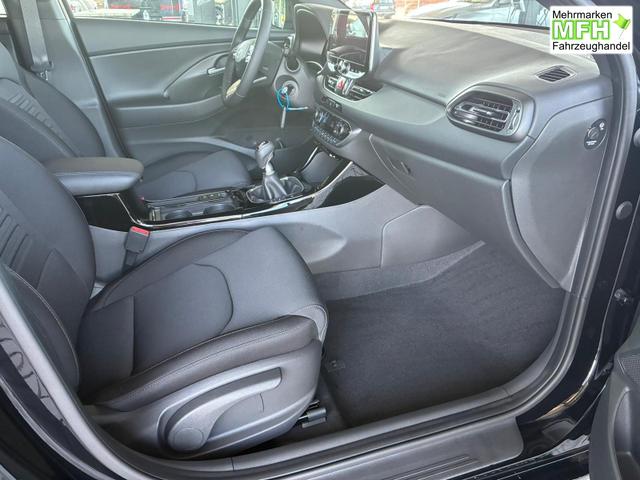 Hyundai i30 Comfort Plus 1.0 T-GDI Navi / PDC V+H mit Kamera Shz Vorne LED Alu 17'' 