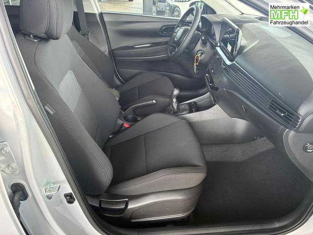 Hyundai BAYON Comfort Plus 1.2 MPI / Navi PDC m. Kamera Klimaautom./ LED Sitz & Lenkr.Heiz/ Alu16 