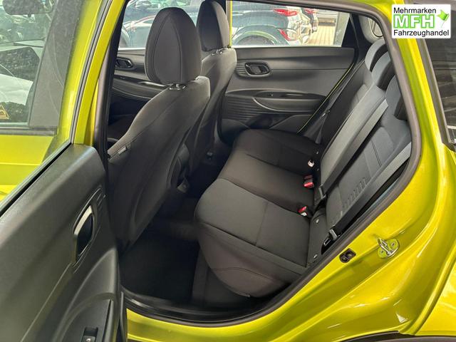 Hyundai BAYON Blackline 6MT / PDC m. Kamera Sitz & Lenkr.Heiz./ LED Privasy ALU16 