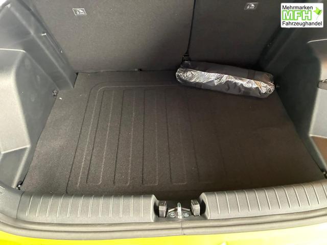 Hyundai BAYON Blackline 6MT / PDC m. Kamera Sitz & Lenkr.Heiz./ LED Privasy ALU16 