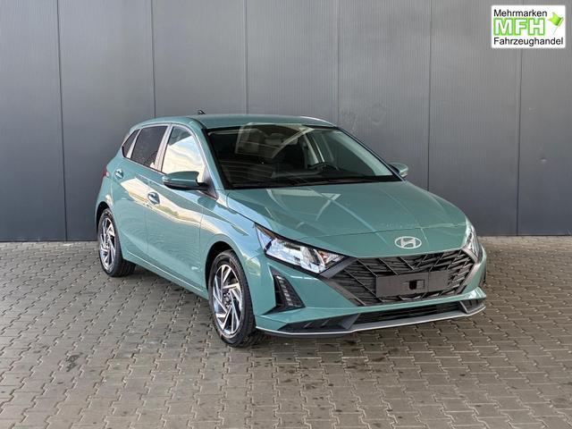 Hyundai i20 Pure 1.2 MPI / Navi PDC Hinten + Kamera Abgedunkelte Scheiben Tempomat Alu 16" 