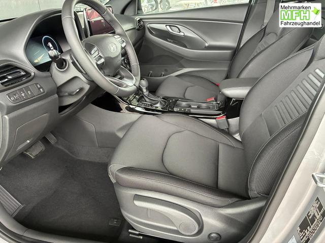 Hyundai i30 Kombi Comfort Plus 1.0 TGDI DCT / Navi Sitz + Lenkradheizung PDC V&H Kamera LED Alu 17" 