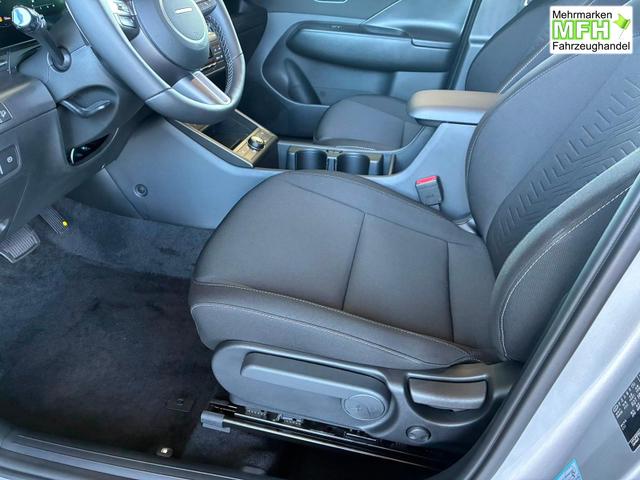 Hyundai KONA Comfort Plus 1.6 T-GDI DCT 4WD / Navi ACC Keyless Sitz + Lenkradheiz. Schiebedach LED Alu 18" 