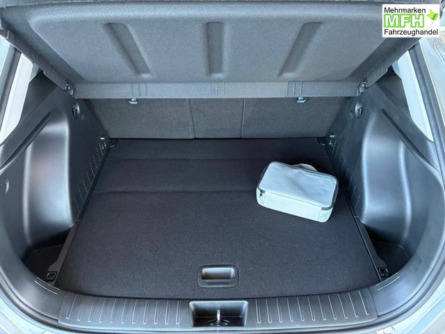 Hyundai KONA Comfort Plus 1.6 T-GDI DCT 4WD / Navi ACC Keyless Sitz + Lenkradheiz. Schiebedach LED Alu 18" 