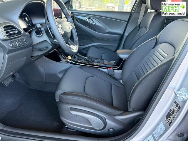 Hyundai i30 Kombi Comfort Plus 1.0 TGDI DCT Navi/ Adaptiver Tempomat/ Totwinkel Assistent/ Alu 17" 