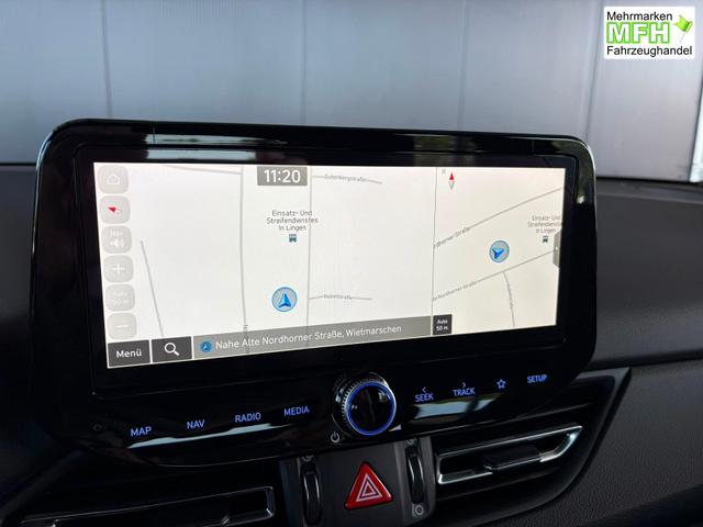 Hyundai i30 Kombi Comfort Plus 1.0 TGDI DCT Navi/ Adaptiver Tempomat/ Totwinkel Assistent/ Alu 17" 