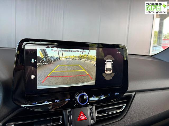 Hyundai i30 Kombi Comfort Plus 1.0 TGDI DCT Navi/ Adaptiver Tempomat/ Totwinkel Assistent/ Alu 17" 
