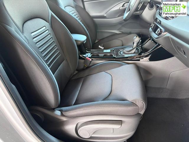 Hyundai i30 Kombi Comfort Plus 1.0 T-GDI DCT Navi/ Totwinkel Assistent/ PDC V&H + Kamera/ Alu 17" 