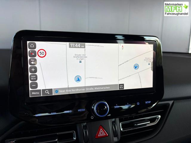 Hyundai i30 Kombi Comfort Plus 1.0 T-GDI DCT Navi/ Totwinkel Assistent/ PDC V&H + Kamera/ Alu 17" 