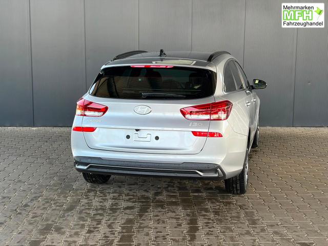 Hyundai i30 Kombi Comfort Plus 1.0 T-GDI DCT Navi/ Totwinkel Assistent/ PDC V&H + Kamera/ Alu 17" 