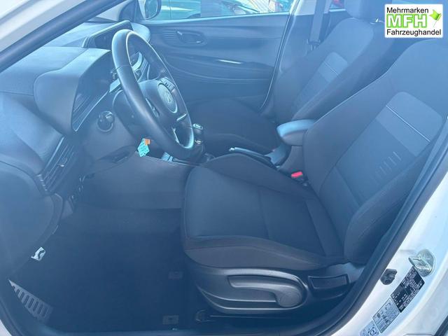 Hyundai BAYON Comfort 1.2 GDI 79 PS 5MT / LED Tempomat Navi R&uuml;ckfahrkamera Alu 16" 
