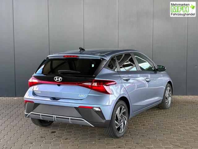 Hyundai i20 Pure 1.2 MPI / Navi PDC Hinten + Kamera Abgedunkelte Scheiben Tempomat Alu 16" 