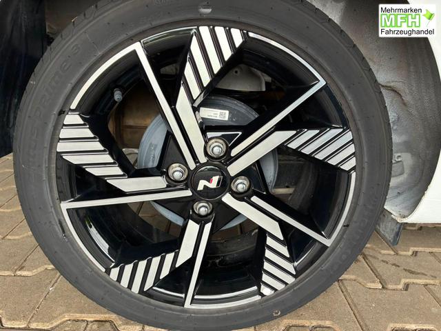 Hyundai i10 MPI 1.2 79PS N-Line / CarPlay Navi Kamera Tempomat Alu 15'' 