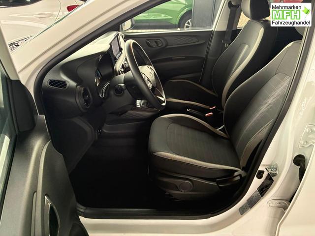 Hyundai i10 MPI 1.0 63PS Comfort / CarPlay Navi Kamera Tempomat Alu 15'' 