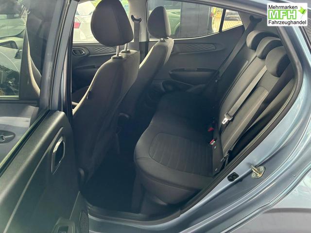 Hyundai i10 MPI 1.0 63PS Comfort / CarPlay Navi Kamera Tempomat Alu 15'' 